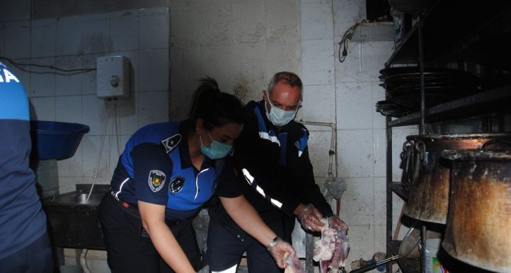 Şanlıurfa’da bozulmuş 1 ton et imha edildi