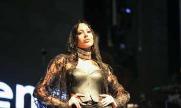 Muammer Ketenci’den Eşme’de Anadolu Kadını Defilesi