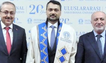 Uluslararası Saraybosna Üniversitesi’nde Bayrak Değişimi