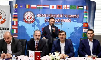 ASİAD Ekonomi Sohbetlerine Yoğun İlgi: İslam Memiş’ten “Büyük Resetleme” Uyarısı