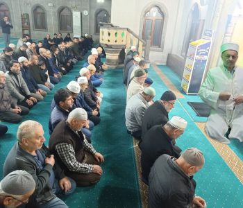 Ailece Sabah Namazı Yakabağlar Camii’nde Gerçekleşti