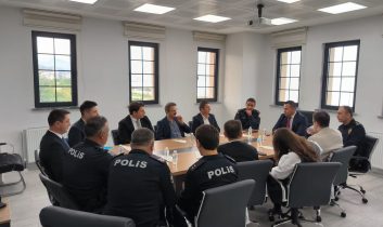 Kaymakam Dr. Uzan; “ Bilgi güvenliği konusunda hem kurumların hem de bireylerin duyarlı olması gerekiyor.”