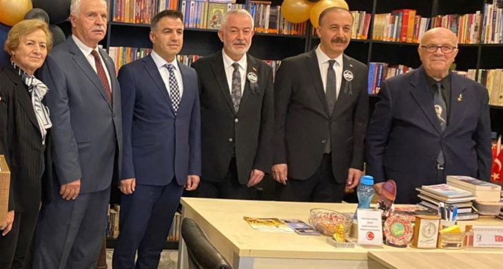 Toplumsal çürüme uyarısı: Çare kitapta