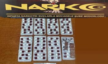 Isparta’da narkotik operasyonu: Sentetik ecza ele geçirildi