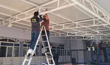 Serik’te Şimşek Tuzcoğlu Camisi’ne zarar verdi