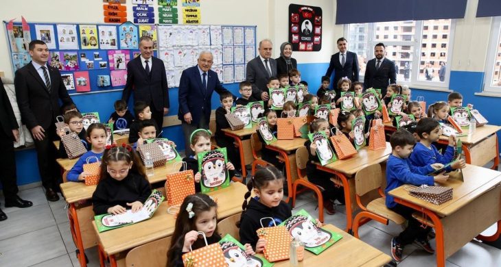 Başkan Güler öğrencilerin karne sevincine ortak oldu