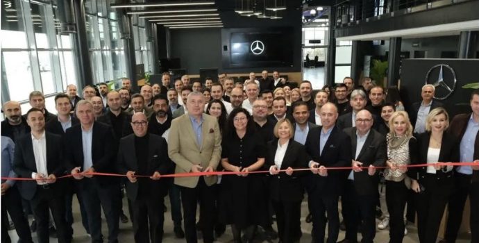 Mercedes-Benz Türk Aksaray Müşteri Merkezi Yenilendi