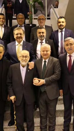 Aksaray’da Ekonomi Zirvesi Gibi İftar: Rifat Hisarcıklıoğlu ve İş Dünyası Aynı Sofrada