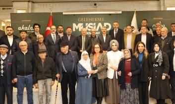 Aksaray MÜSİAD’dan Duygulandıran İftar: İş Dünyası ve Asırlık Çınarlar Aynı Masada