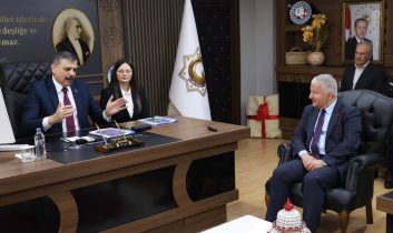 Bakan Çiftçi, Daha Önce Kaymakamlık Yaptığı Gülağaç’a Ziyarette Bulundu