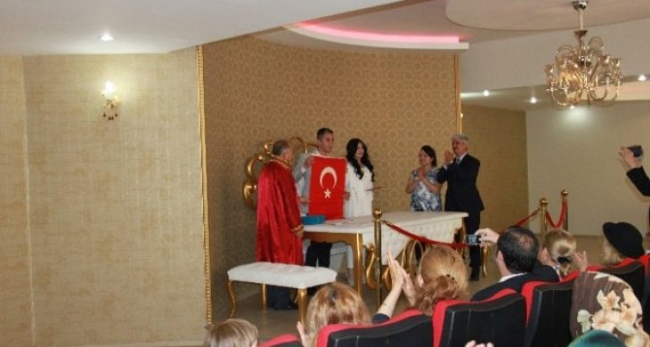 Evlenmek İçin 05.05.2015’i Seçtiler