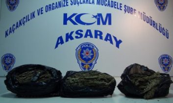 Otomobilde 2 Kilo 900 Gram Kubar Esrar Çıktı