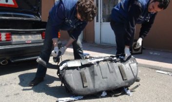 Benzin Deposundan Esrar Çıktı