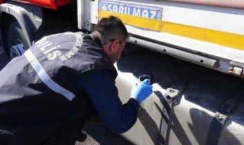 Tır’ın Deposundan 200 Litre Mazot Çalındı