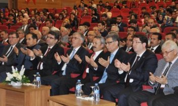 Üstad Necip Fazıl Aksaray’da Anıldı