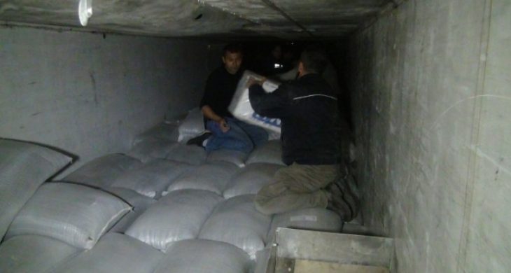 Tırda 50 Bin Paket Kaçak Sigara Çıktı