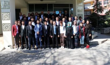 AK Parti Gençlik Kolları Yönetiminden Ziyaret
