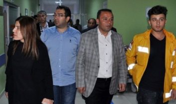 AK Parti Heyetinden Yaralılara Ziyaret