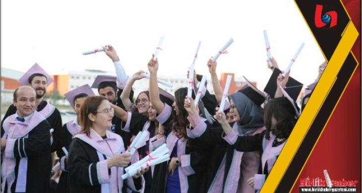 ASÜ’de Mezuniyet Törenleri Başladı