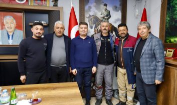 Aksaray Belediye Başkanı, Madeni Sanatkârlar Esnaf Adaylarıyla Buluştu