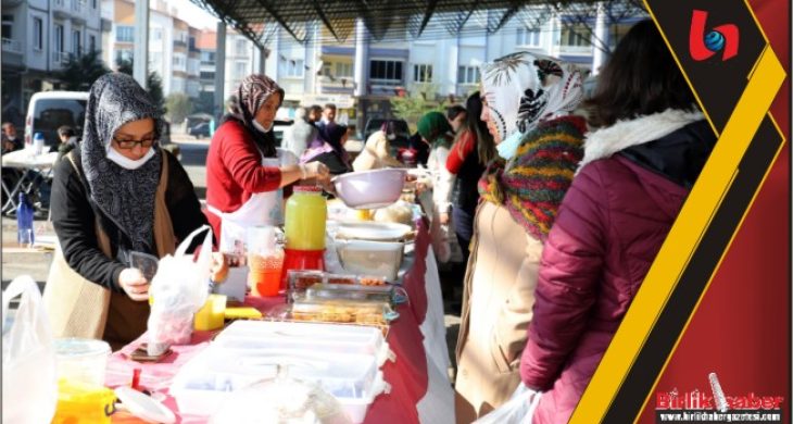 Aksaray’da Hanımeli Pazarı Her Geçen Gün Büyüyor