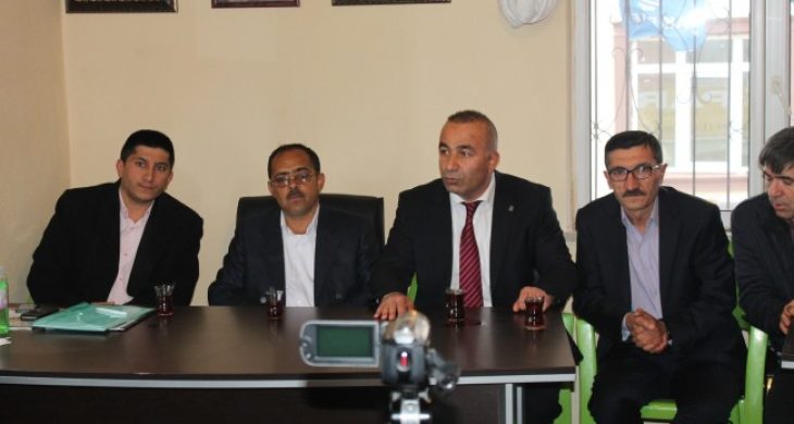 “Bizim davamız bir, inancımız bir,  Yolumuz bir her şey bu millet için”