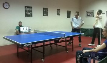 Babalar Masa Tenisinde Buluştu
