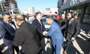 Dinçer Mobilyacı Esanflarıyla Buluştu