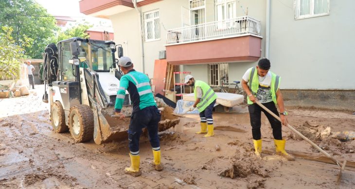 Aksaray Belediyesi Selin İzlerini Ortadan Kaldırıyor