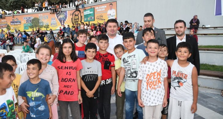 Çocuk Şenliğinde Çocuklar Aileleri İle Eğlenecek