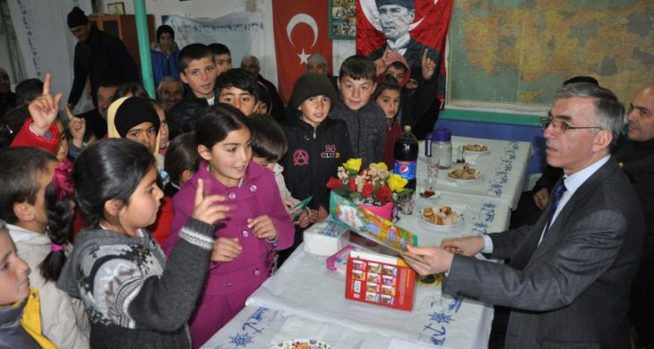 Vali Şeref Ataklı Köy ziyaretlerine devam ediyor