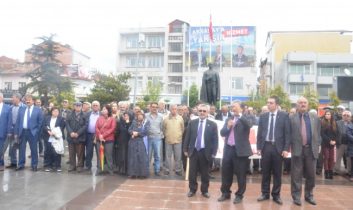 Emeğin Birlik ve Dayanışma Gününü Kutluyoruz