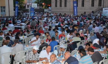 Aksaray Belediyesi Vatandaşlarla İftarda Buluşuyor