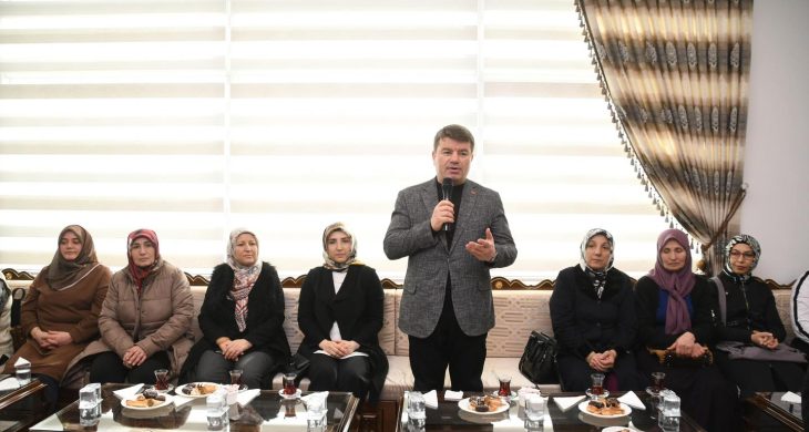 Dinçer, Kursiyerlerle Bir Araya Geldi