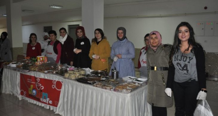 Down Sendromu Derneğinden ASÜ’de Kermes