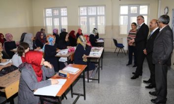 Eğitim yatırımları artarak devam ediyor