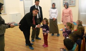 Gülağaç’ta Öğrencilere Ağız Bakım seti dağıtıldı