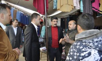 Cumartesi Pazarı Esnafı Yaldır’a İçini Döktü