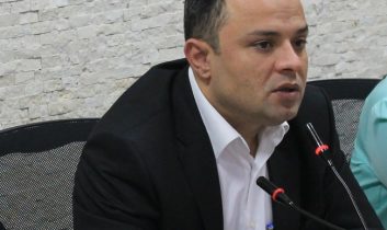 Ekonomik İstikrar, Siyasi İstikrara Bağlı