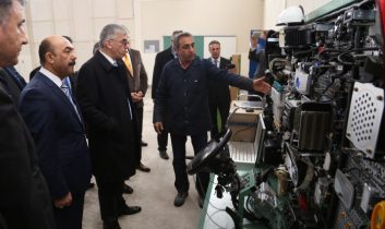 Uygulamalı eğitimle meslek sahibi oluyorlar