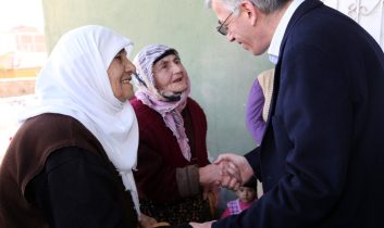 Kadınların fedakârlığı her türlü övgünün üzerindedir