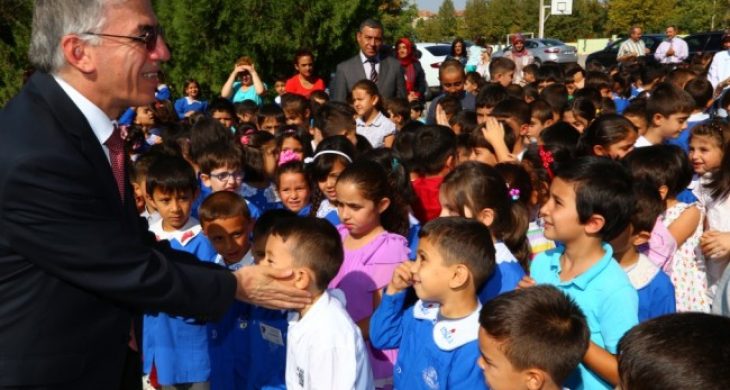 “Sizler ülkemizin geleceği, milletimizin umudusunuz”