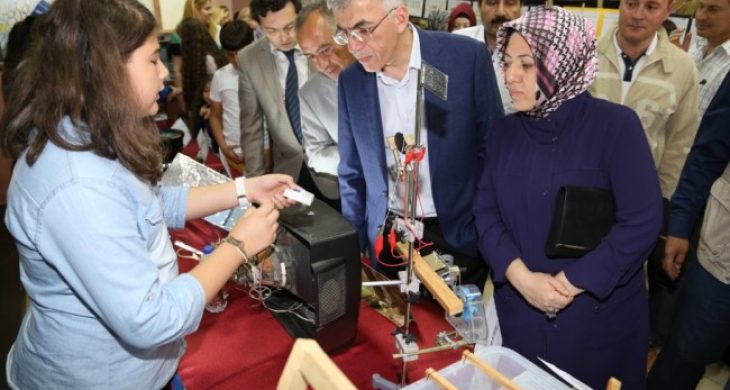 Bilim Sanat Merkezi Bilim Şenliği düzenledi