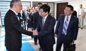 Çin Ankara Büyükelçisi Vali Ataklı’yı ziyaret etti