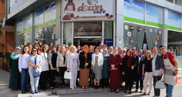 Hanımeller burs finalini yaptı