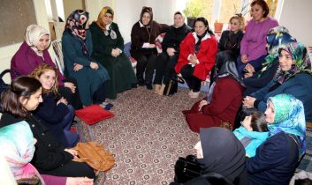 4 çocuğunu okutmak için büyük fedakarlık gösteren kadına sahip çıktılar