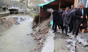 Vali Ataklı, selde zarar gören turizm merkezlerinde inceleme yaptı