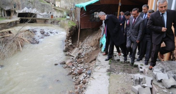 Vali Ataklı, selde zarar gören turizm merkezlerinde inceleme yaptı