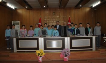 İl Genel Meclisi Ak İrfan Koleji Öğrencilerine Yerel Yönetim Dersi‏