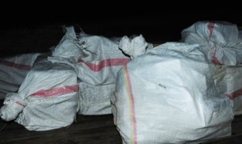 Kamyondan 80 Bin Paket Kaçak Sigara Çıktı